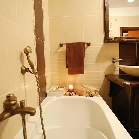 Roberto Apartment *