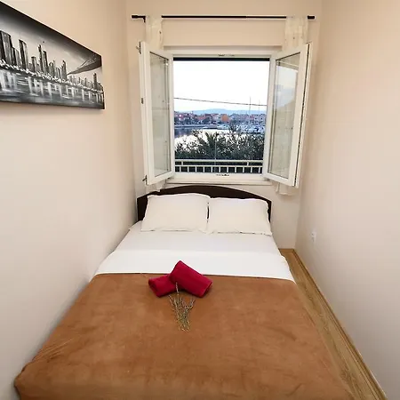 Apartment Roberto *